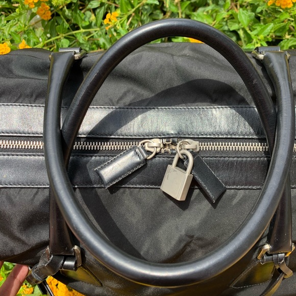 Authentic Prada not for sale - Picture 9 of 12